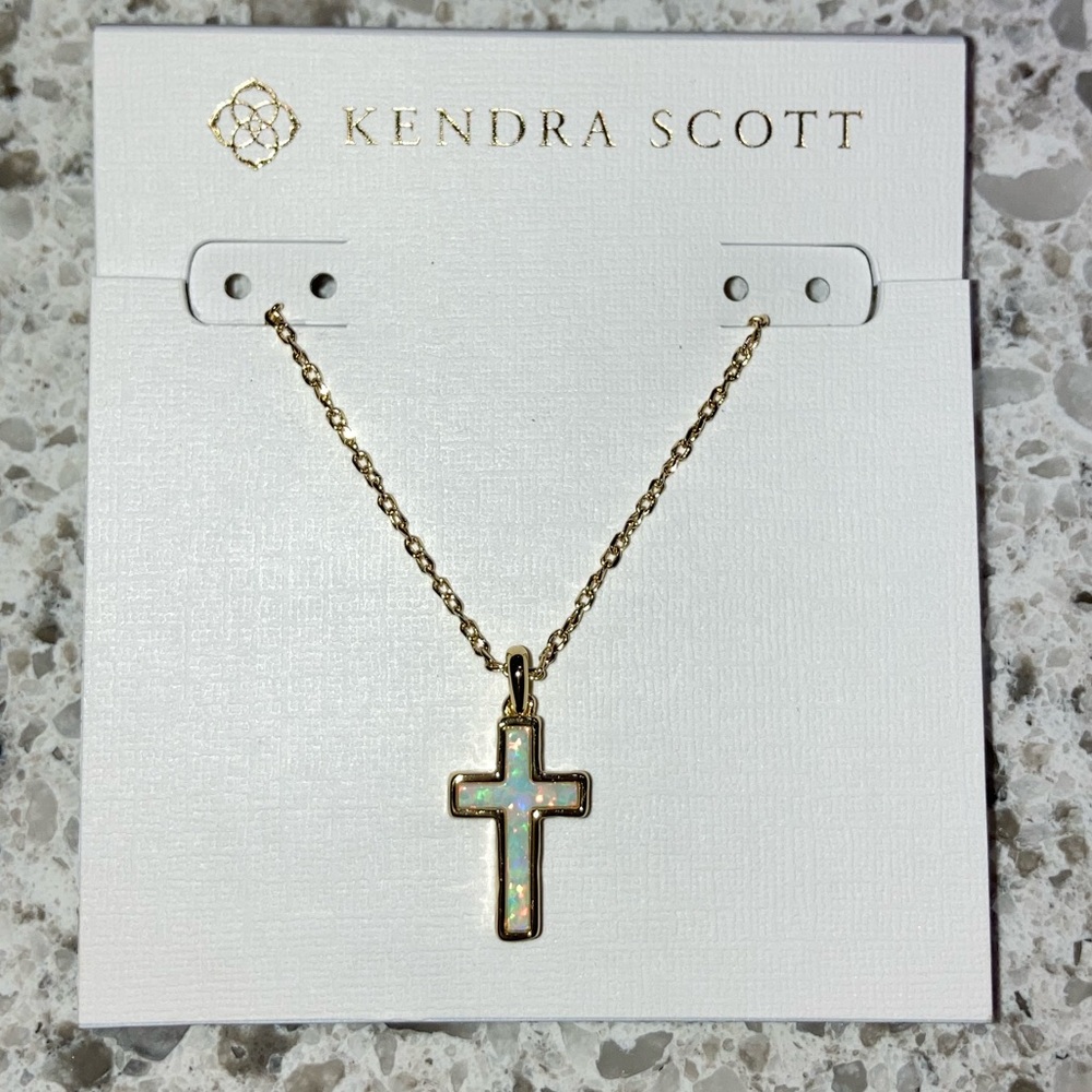 ✝️ White Kyocera Opal Kendra Scott Necklace